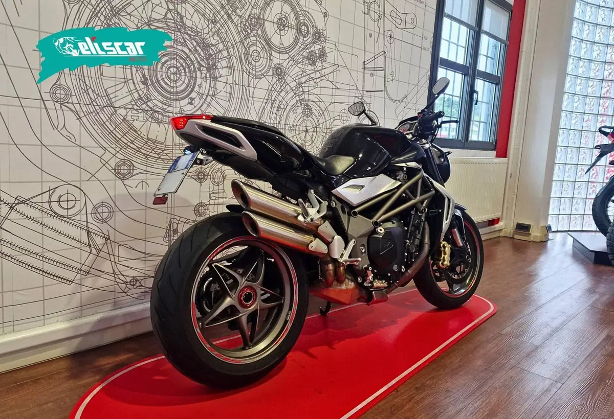 MV Agusta Brutale 990 R (2009 - 12) (4)