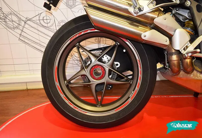 MV Agusta Brutale 990 R (2009 - 12) (14)