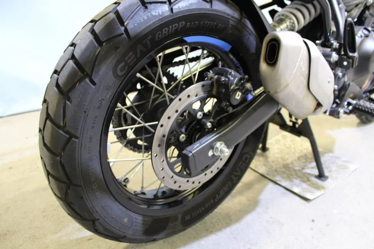 Royal Enfield Himalayan 450 (2024 - 26) (6)