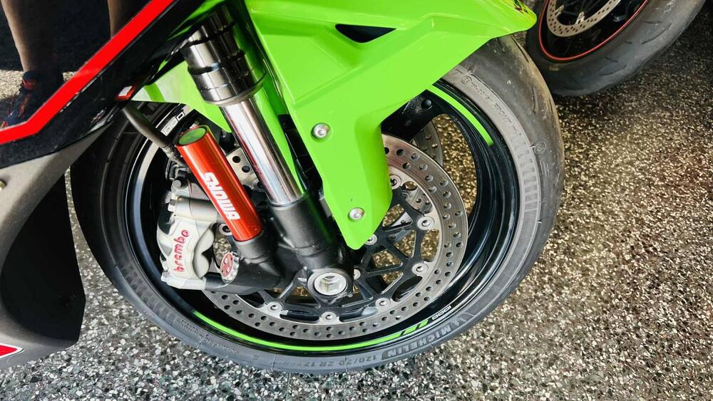Kawasaki Ninja 1000 ZX-10R (2021 - 25) (4)