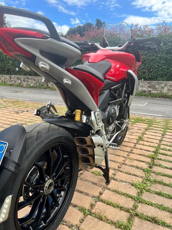 MV Agusta Turismo Veloce 800 (2014 - 16) (5)