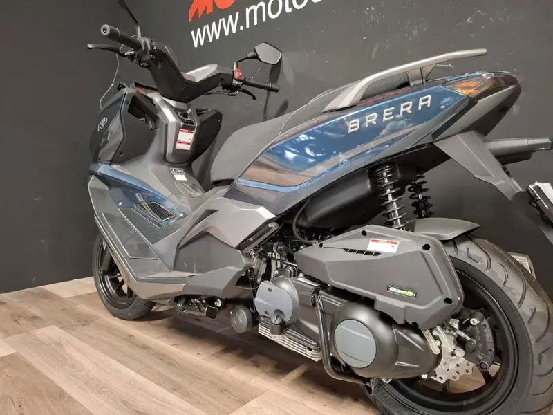 Kl Brera 300 (2022 - 25) (2)