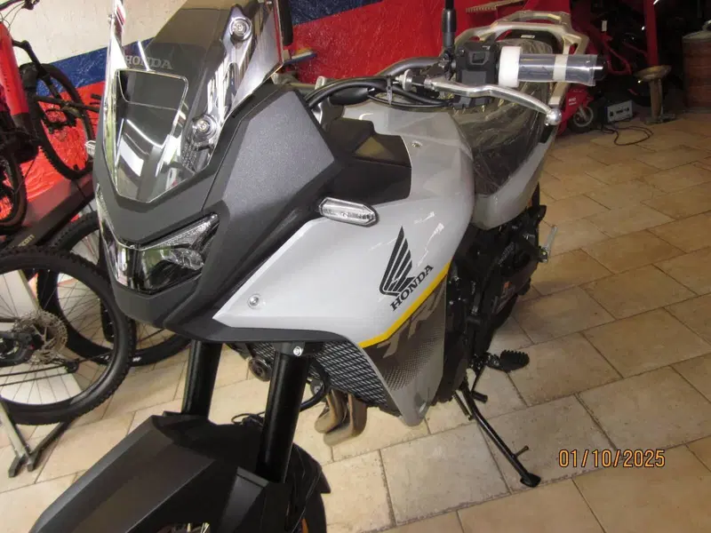 Honda Transalp XL750 (2025) (7)