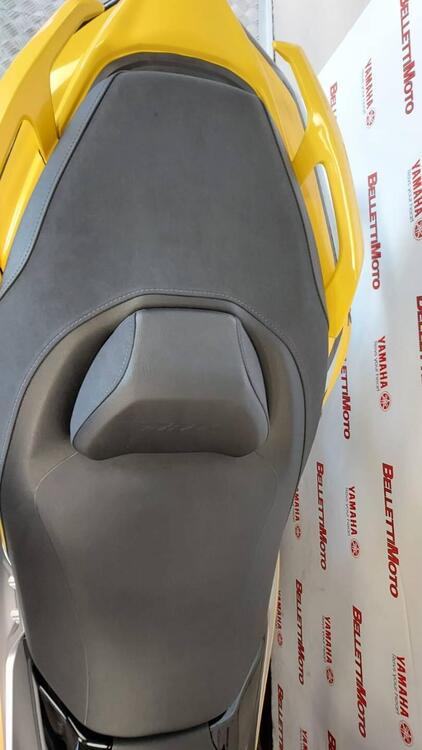 Yamaha T-Max 560 (2022 - 24) (4)