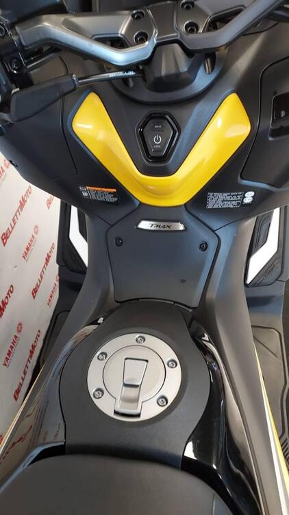 Yamaha T-Max 560 (2022 - 24) (5)