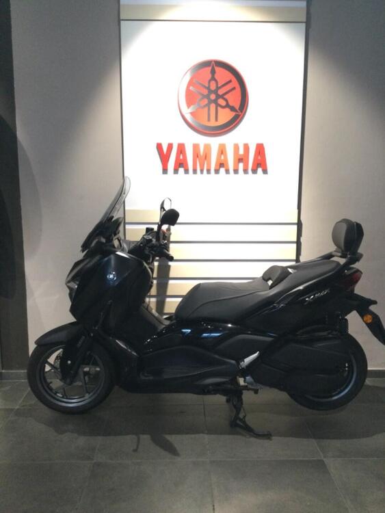Yamaha X-Max 300 Tech Max (2021 - 24) (2)