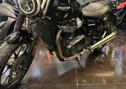 Triumph Street Twin 900 (2016) usata