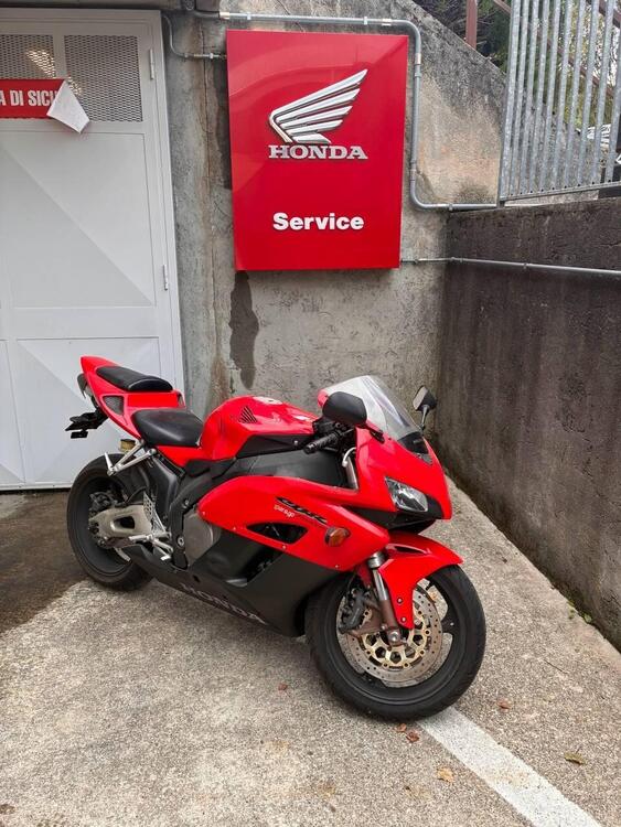 Honda CBR 1000 RR Fireblade (2004 - 05)