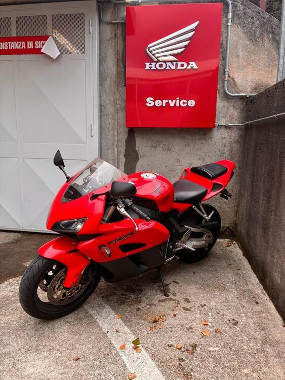 Honda CBR 1000 RR Fireblade (2004 - 05) (2)