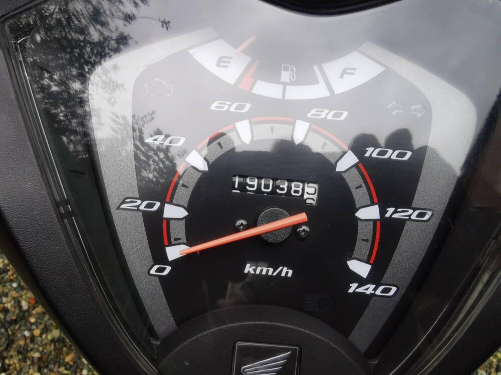 Honda Vision 110 (2011 - 16) (3)