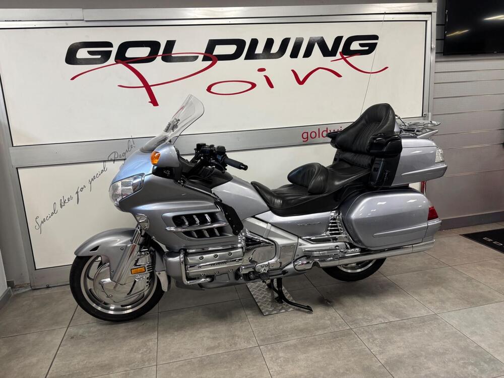 Honda GL 1800 Gold Wing (2007 - 11) (3)