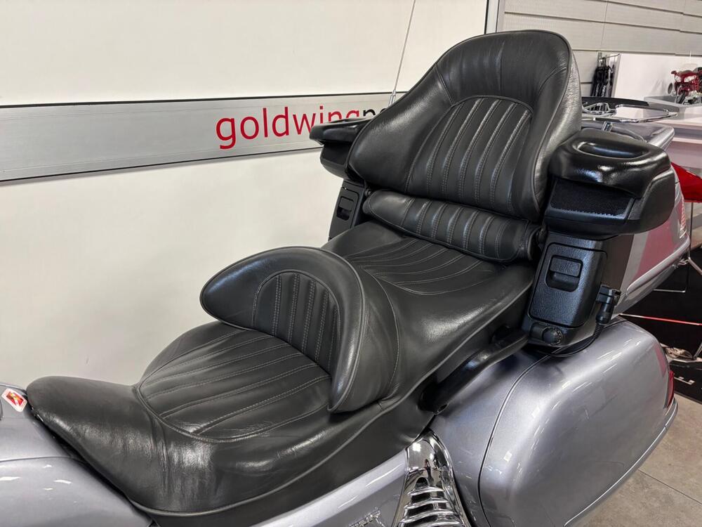 Honda GL 1800 Gold Wing (2007 - 11) (4)