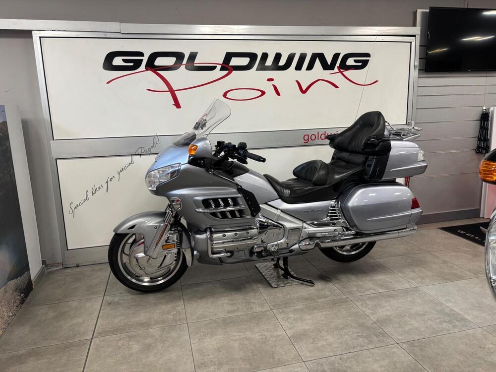Honda GL 1800 Gold Wing (2007 - 11) (5)