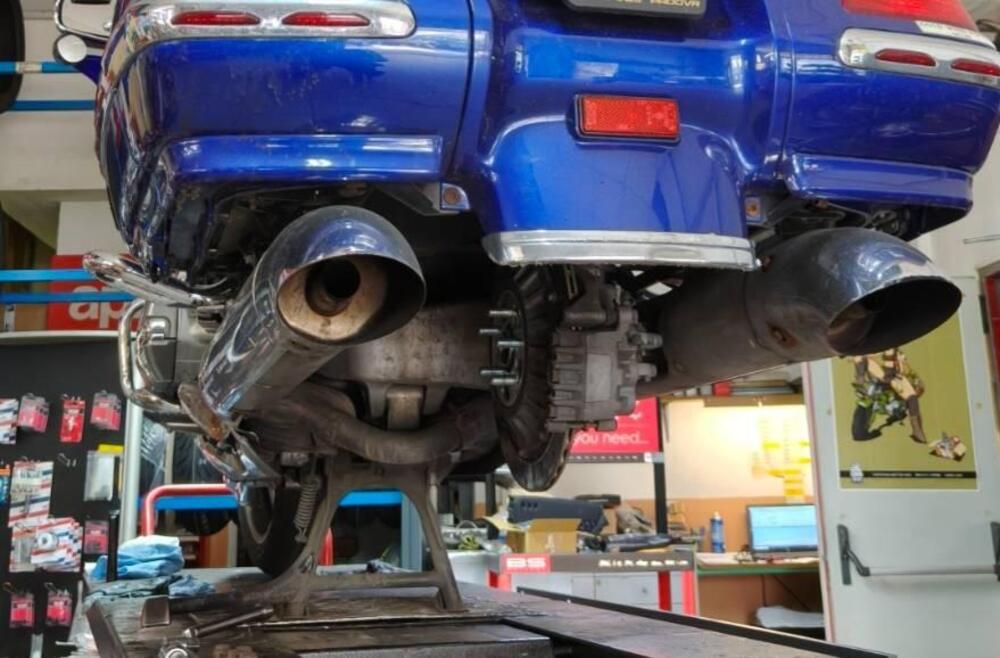 Honda GL 1800 Gold Wing (2000 - 05)