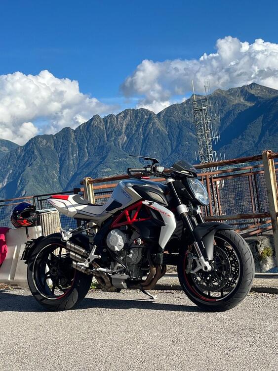 MV Agusta Brutale 800 EAS (2015) (4)