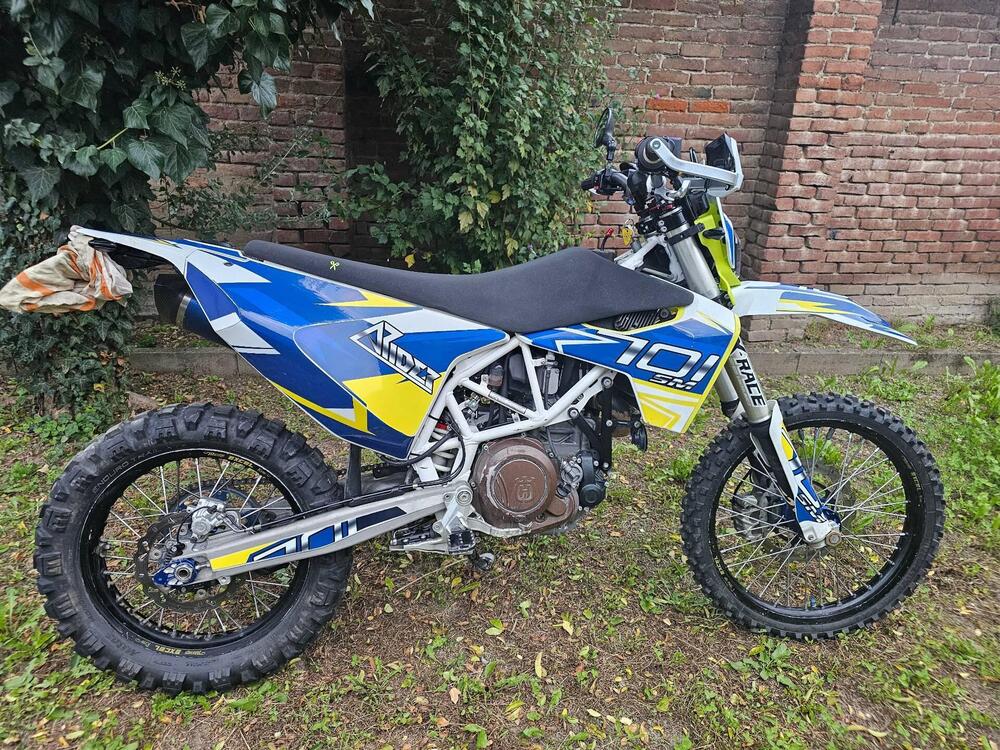 Husqvarna 701 Enduro (2017 - 19)