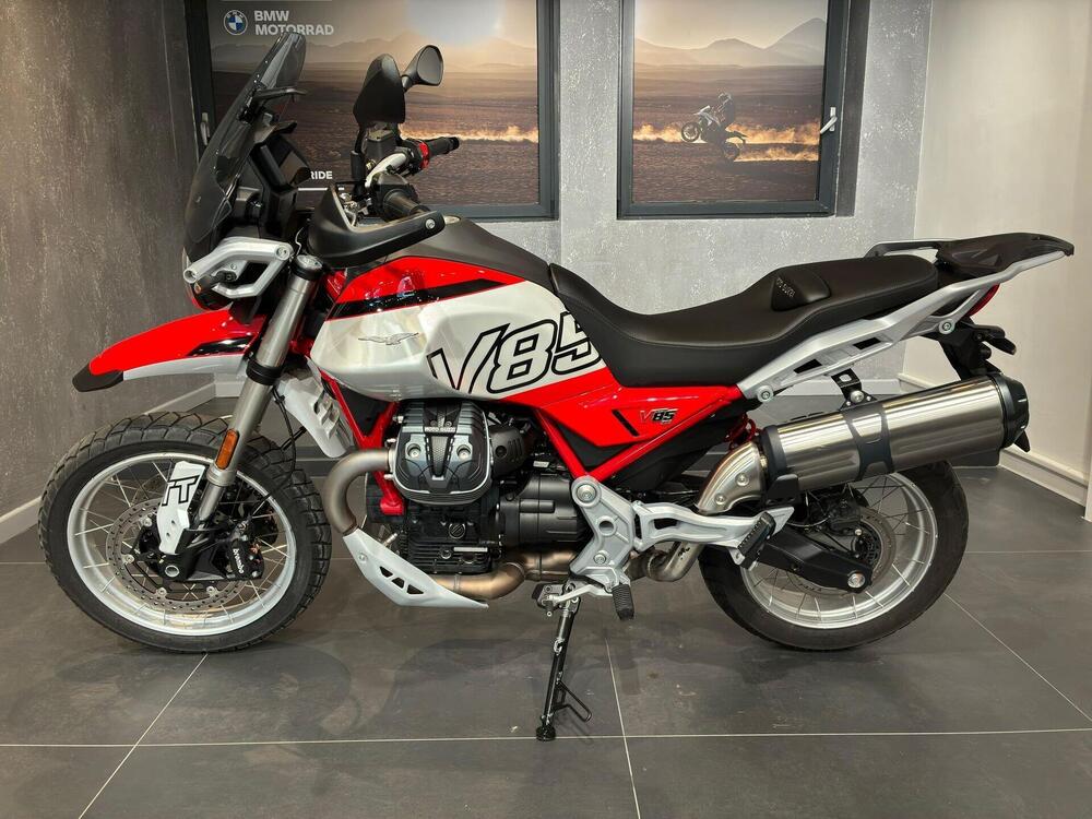 Moto Guzzi V85 TT (2024 - 25)