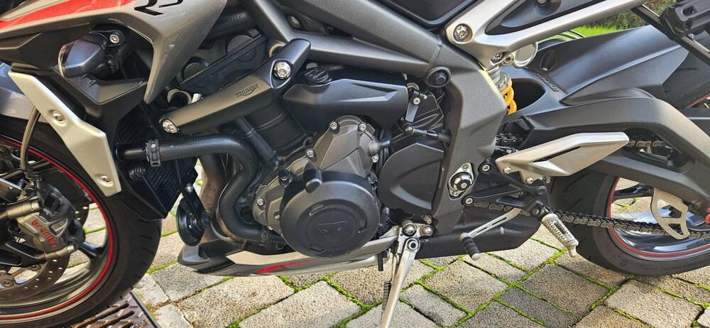 Triumph Street Triple RS (2020 - 22) (2)