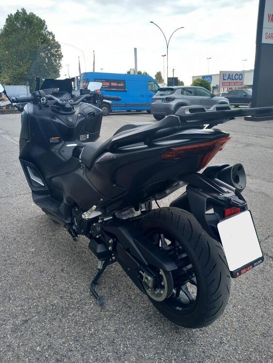 Yamaha T-Max 560 (2022 - 24) (3)