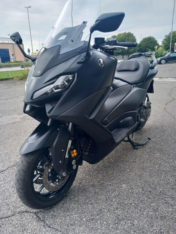 Yamaha T-Max 560 (2022 - 24) (5)