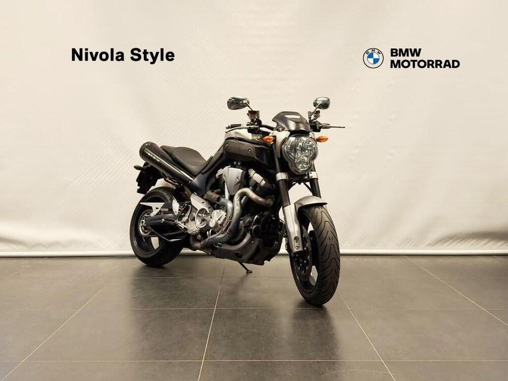 Yamaha MT-01 (2005- 11) (2)