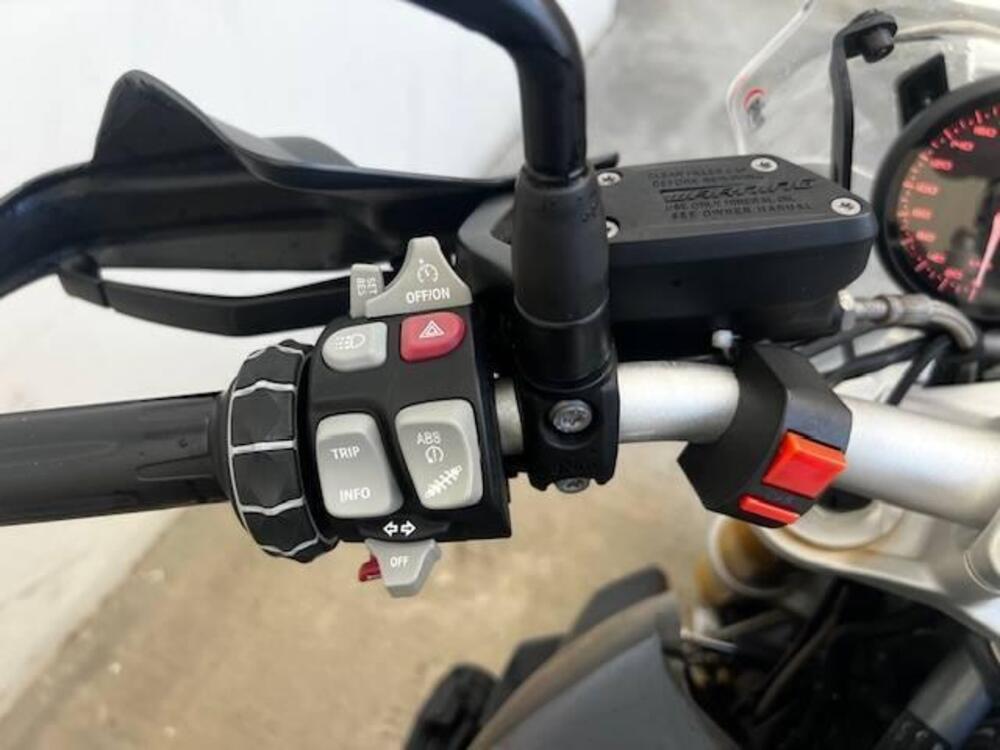 Bmw R 1200 R (2017 - 18) (5)