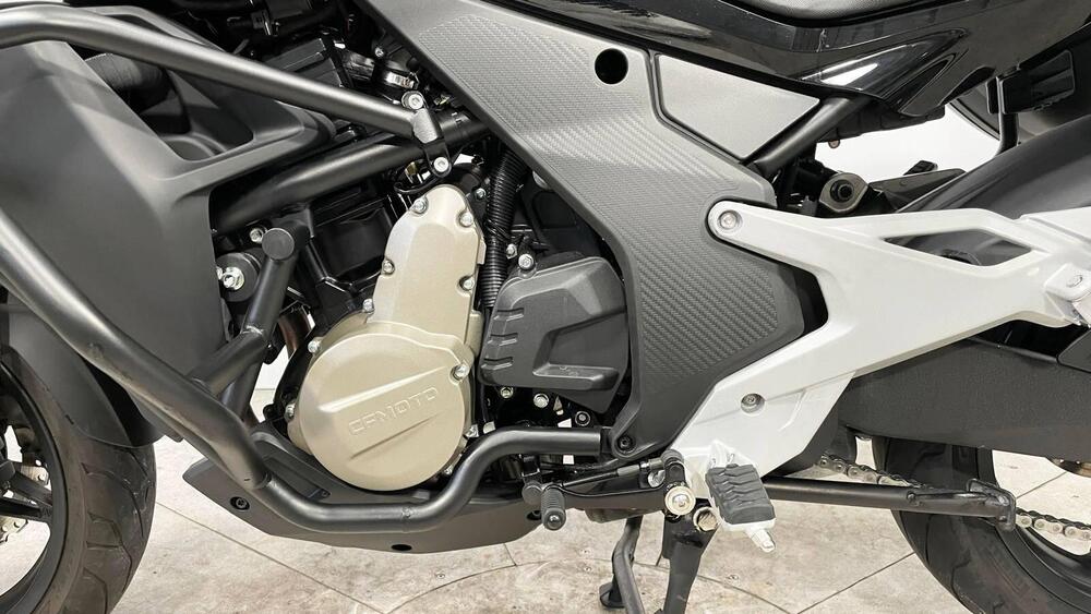 CFMOTO 650MT (2021 - 24) (4)
