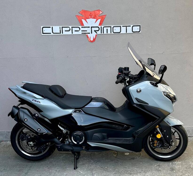 Yamaha T-Max 560 Tech Max (2025)