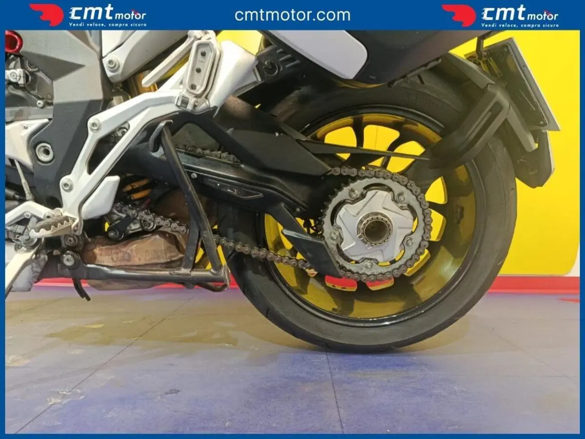 MV Agusta Turismo Veloce 800 Lusso (2014 - 16) (8)