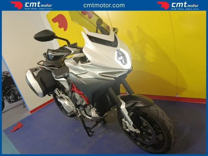 MV Agusta Turismo Veloce 800 Lusso (2014 - 16) (12)