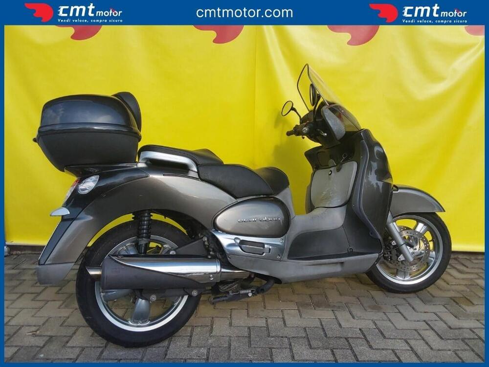 Aprilia Scarabeo 500 (2002 - 06) (4)