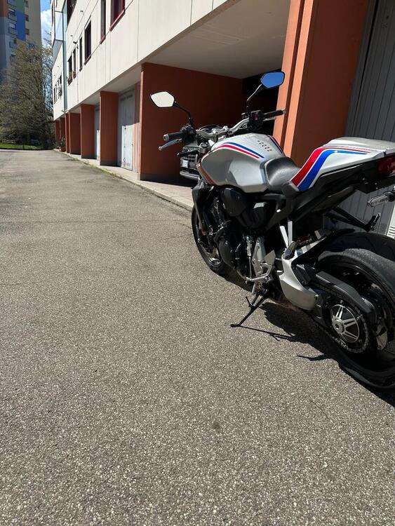 Honda CB 1000 R + Limited Edition (2019) (2)