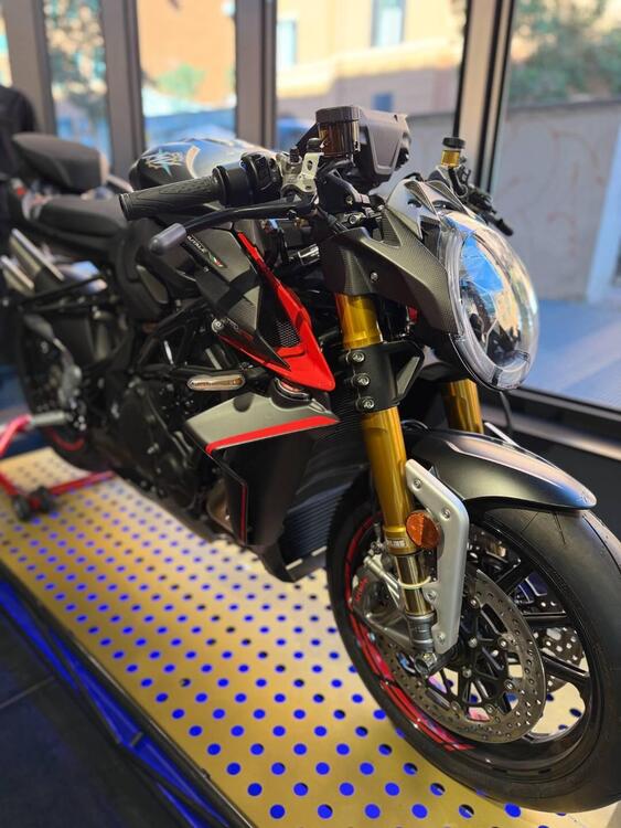 MV Agusta Brutale 1000 RR (2021 - 25) (3)