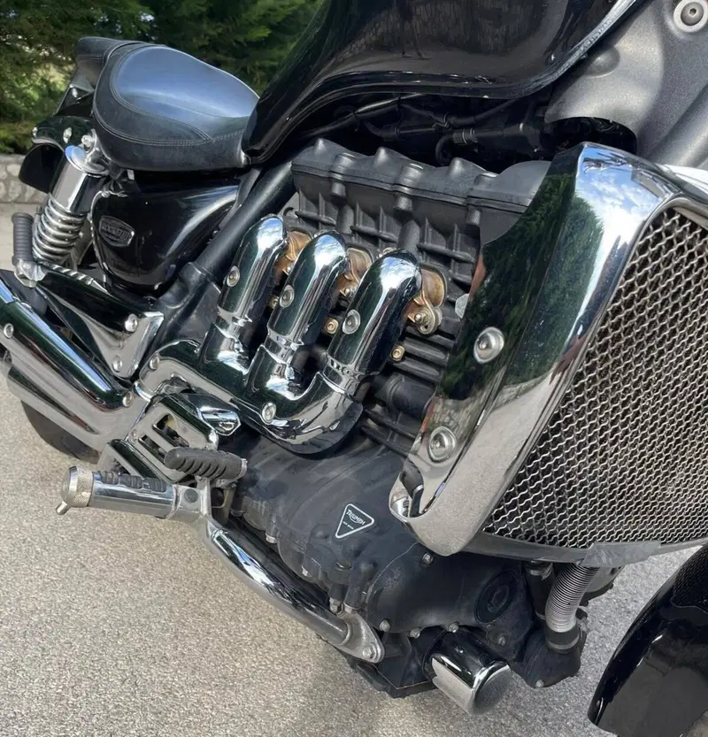 Triumph Rocket 3 (2004 - 11) (12)