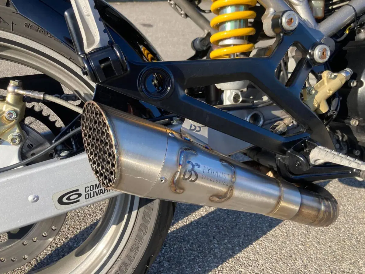 Ducati Monster 620 Dark (2003 - 06) (3)
