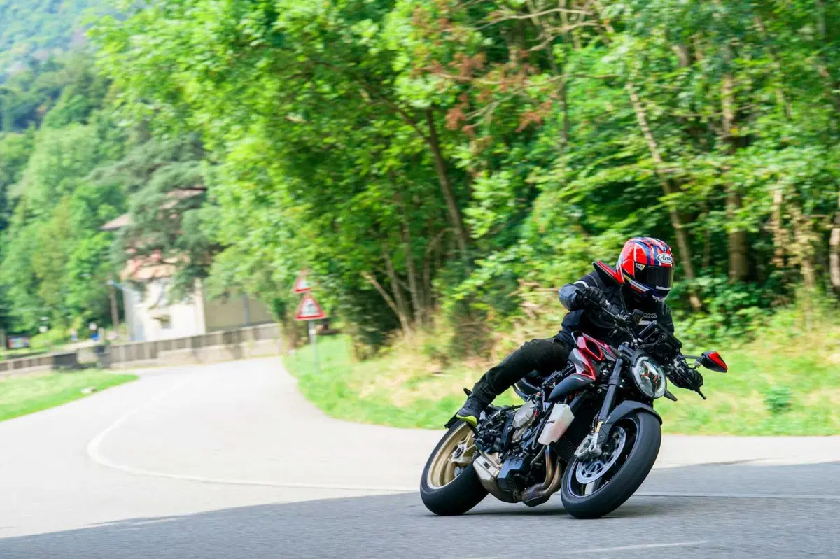 Prorotipi MVAgusta Brutale 950 (6)