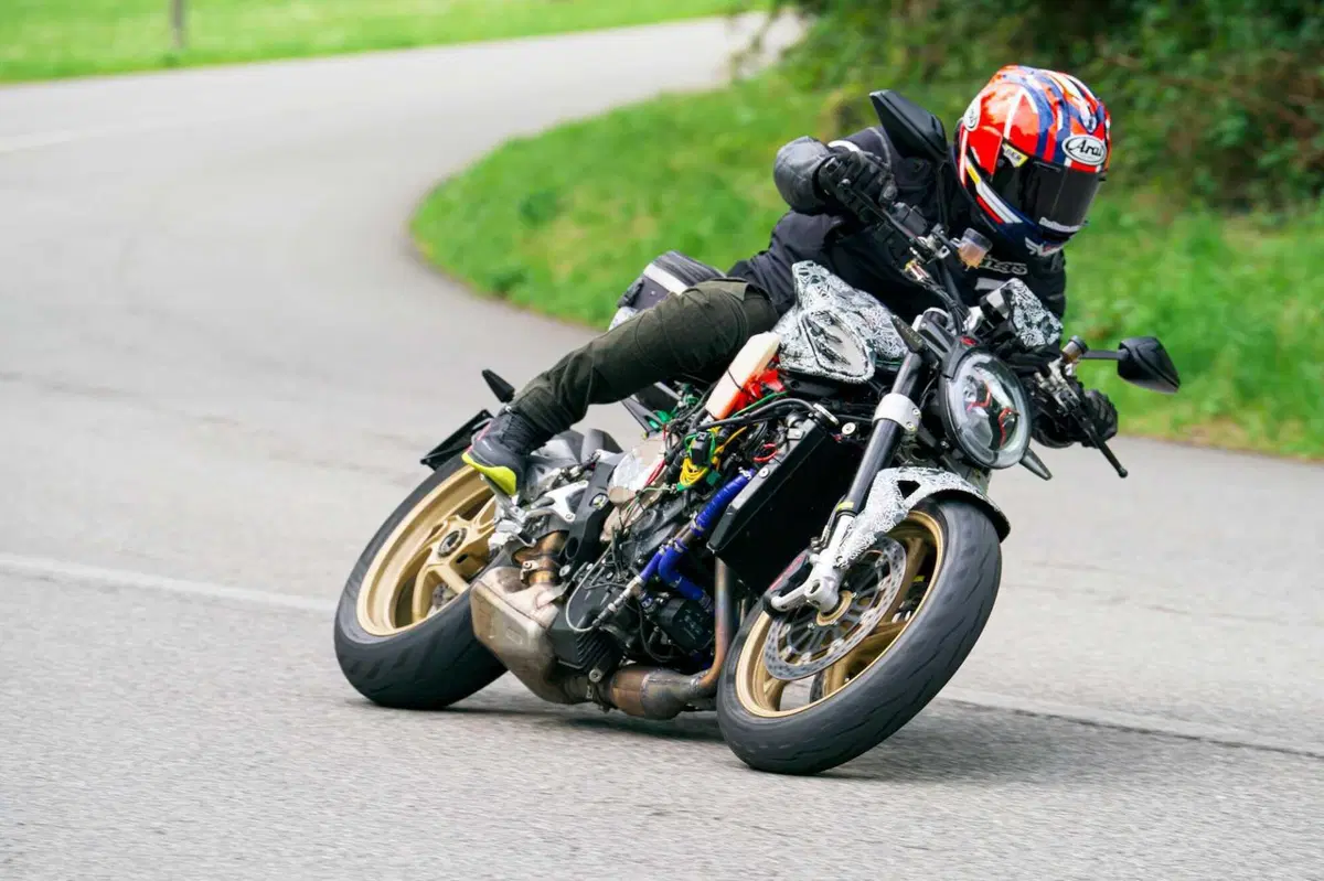 Prorotipi MVAgusta Brutale 950 (11)