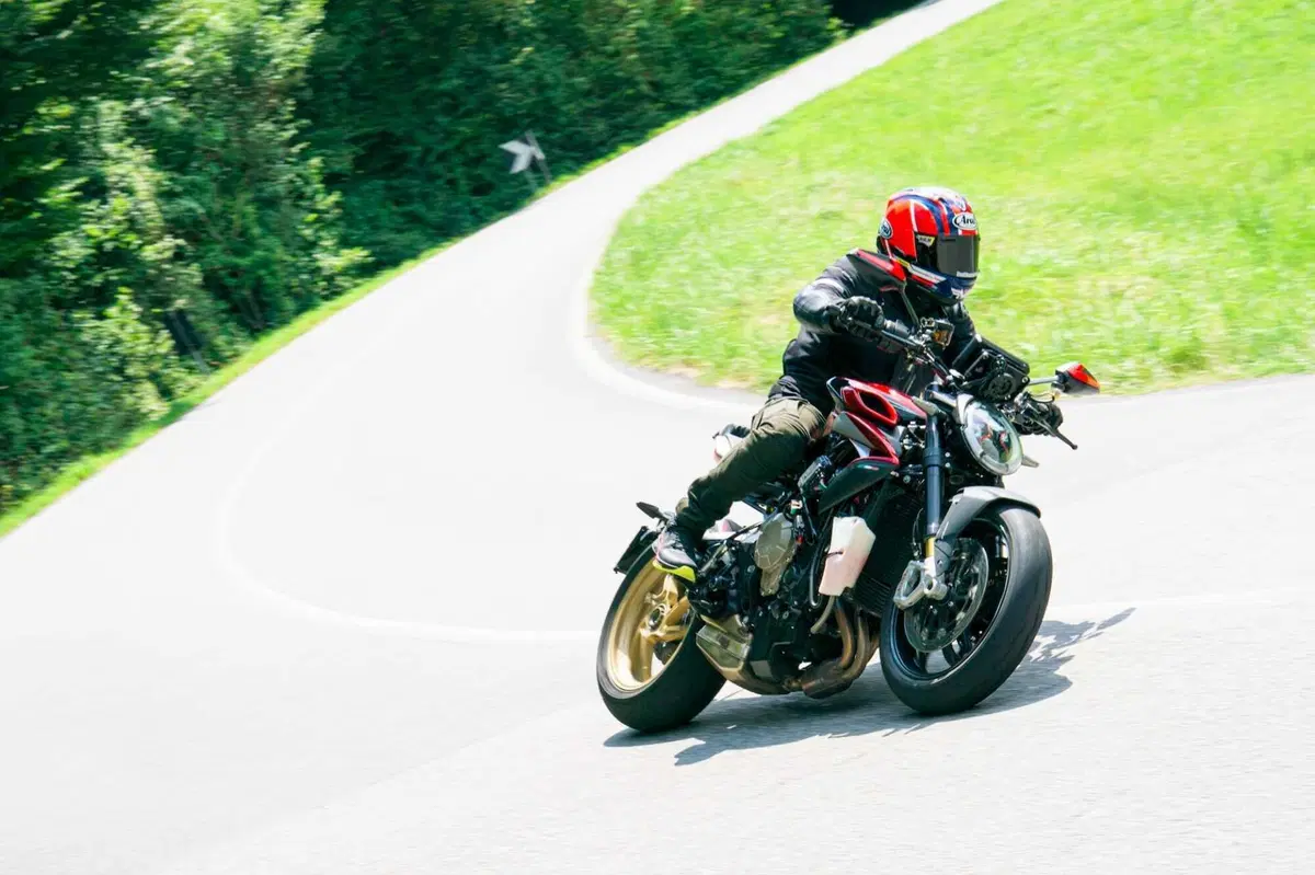 Prorotipi MVAgusta Brutale 950 (13)