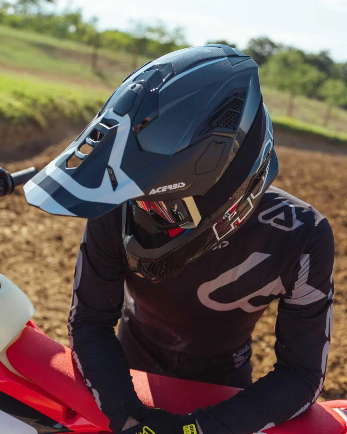 Acerbis presenta il casco offroad Airstrike-C (6)