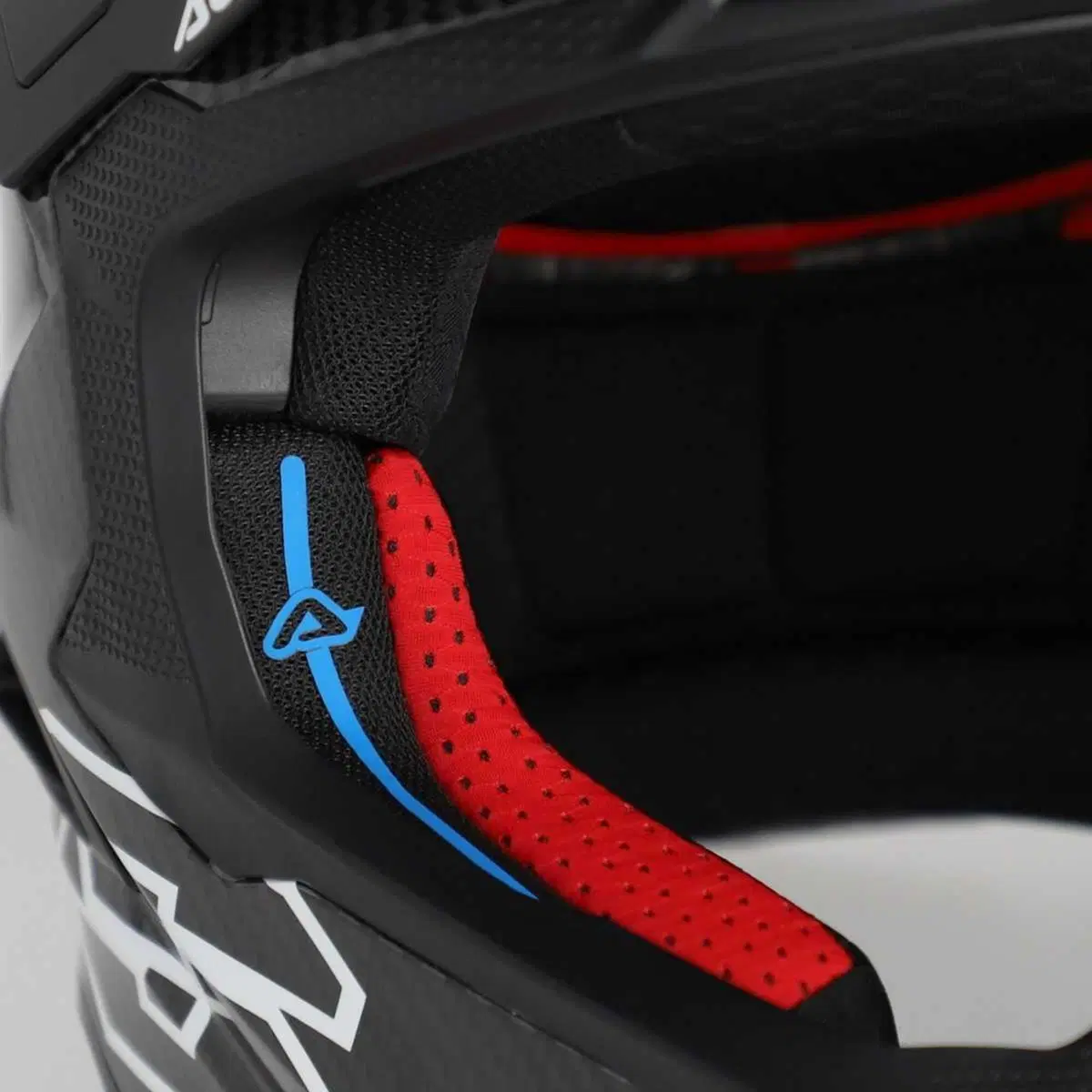 Acerbis presenta il casco offroad Airstrike-C (32)