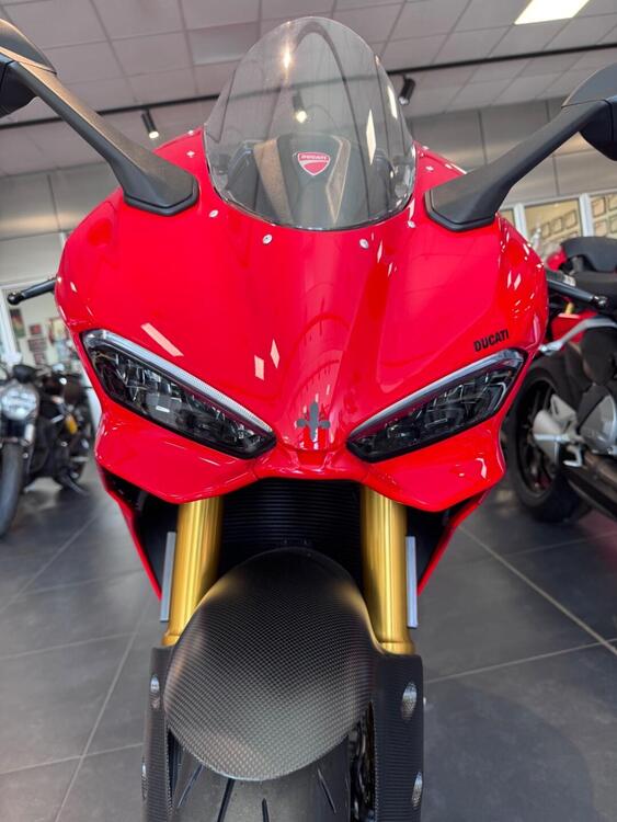 Ducati Panigale V2 S (2025) (2)