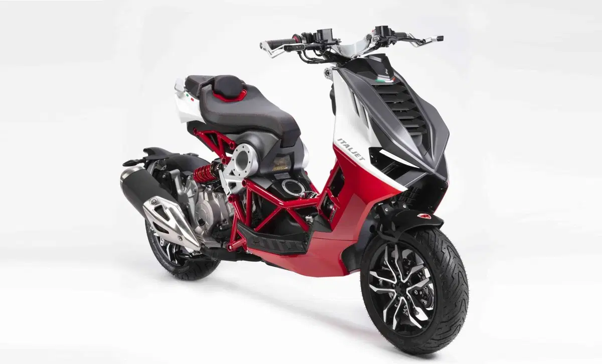 Italjet Moto Dragster 125 Dragster 125 (2025 - 26) (4)