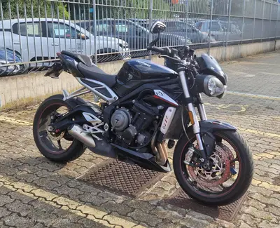 Triumph Street Triple RS (2017 - 19) usata