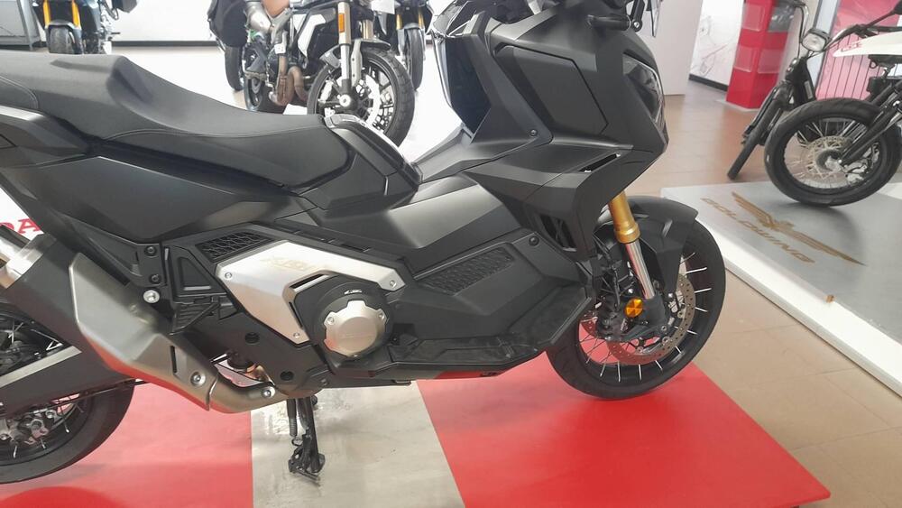 Honda X-ADV 750 DCT (2021 - 24) (4)