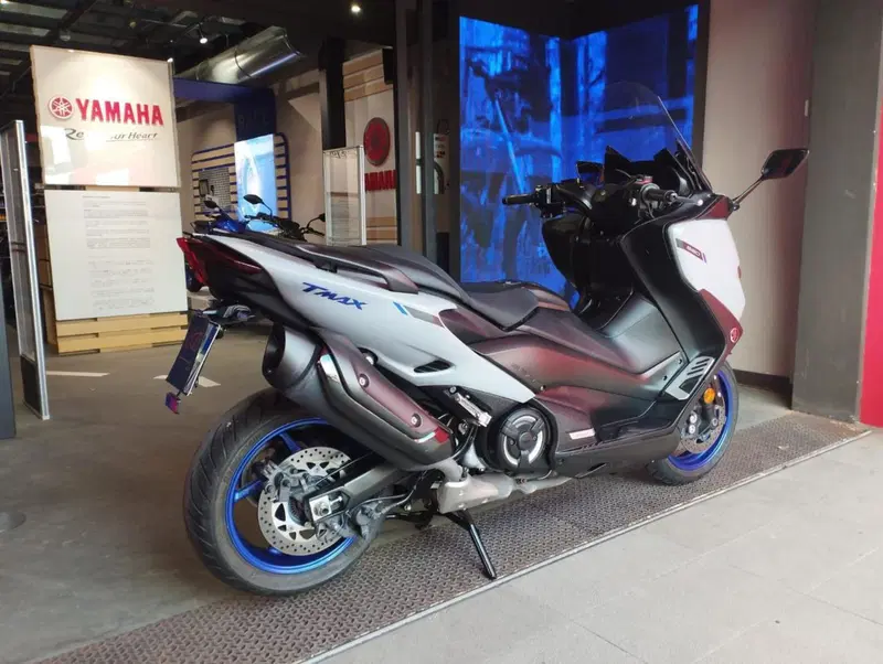 Yamaha T-Max 560 (2020 - 21) (2)