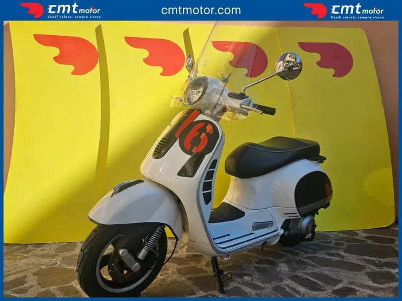 Vespa GTS 300 Super (2008 - 16) (2)