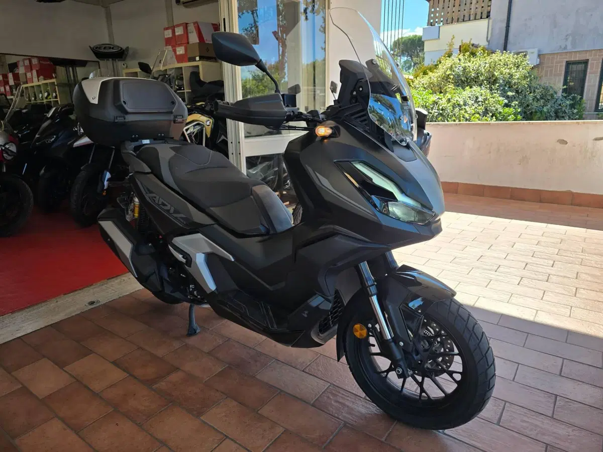 Honda ADV 350 Special Edition (2025 - 26) (3)
