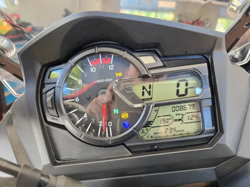 Suzuki V-Strom 650 (2021 - 25) (12)