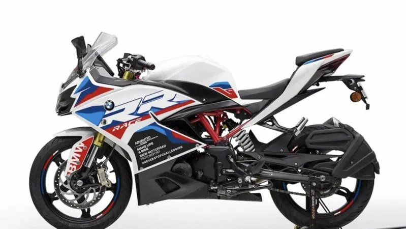 BMW G 310 RR Limited Edition: novit&agrave; supersportiva esclusiva, ma mai in Italia?