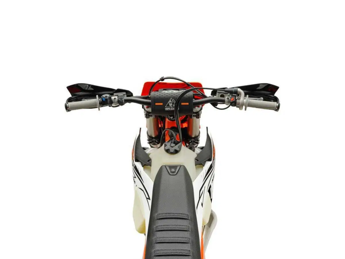 KTM 300 EXC HARDENDURO 2026: nata per l'estremo [GALLERY] (10)